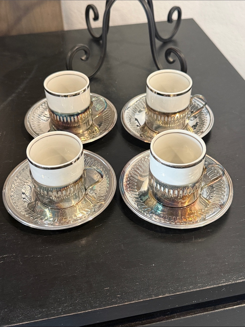 Bellini Sliver Plate & Veracruz Porcelain Espresso Cup & Saucer Set 4pc like new